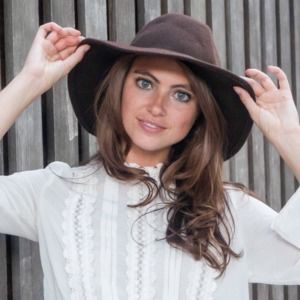 Meet your Posher, Natalie